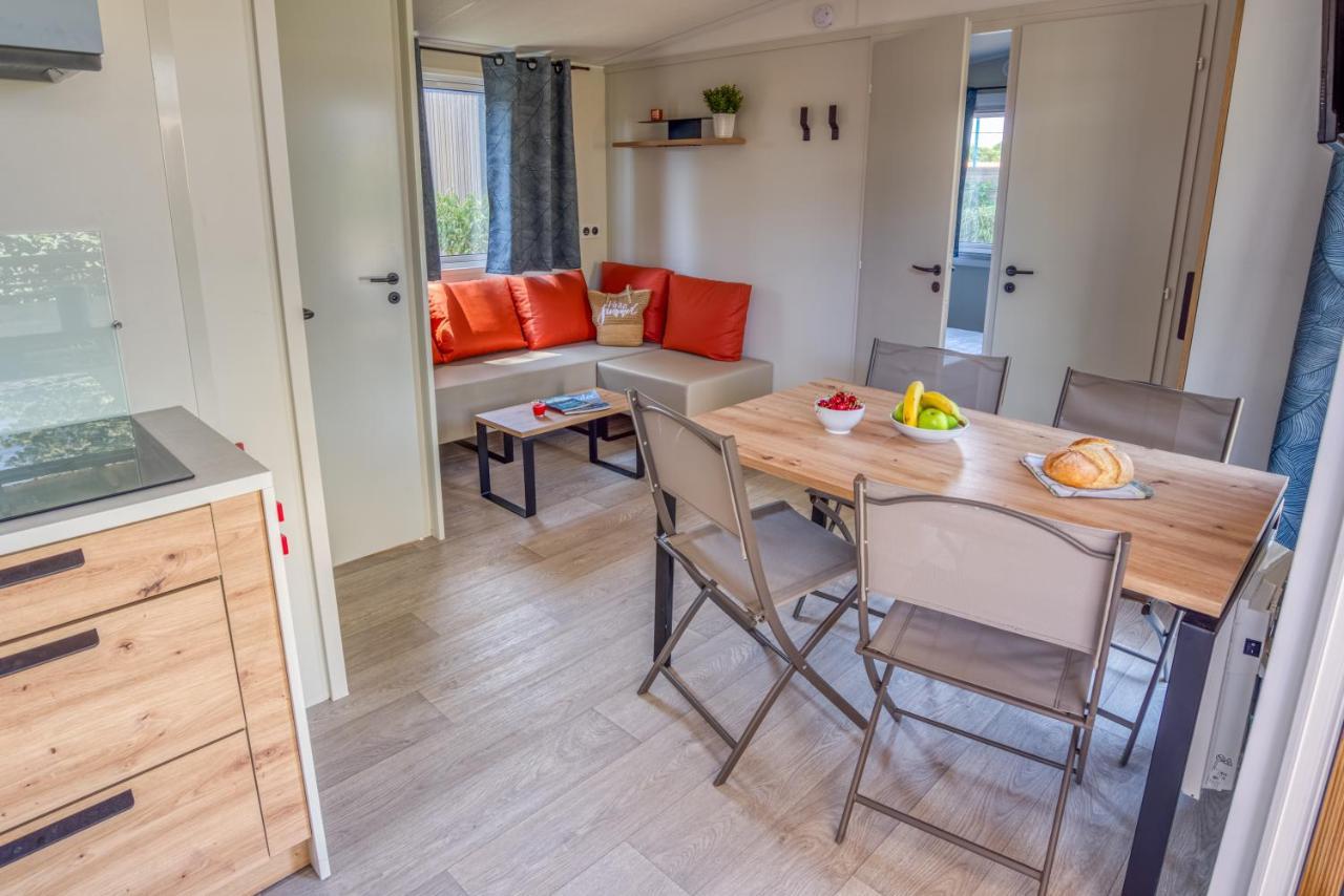 Camping Les Peupliers La Flotte Luaran gambar